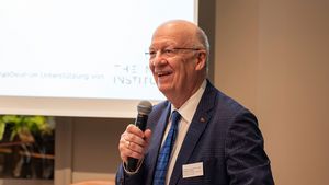 Prof. Wahlster Honored for Lifetime Achievement – Hall of Fame of German Research
