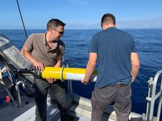 Modern sensors and Artificial Intelligence - High-tech systems explore the oceans  