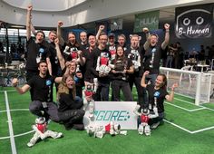 Mehr Spieler, mehr Tore: Amtierender Weltmeister B-Human gewinnt RoboCup German Open 2023