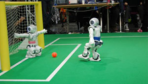 DFKI Bremen verteidigt Europameistertitel im Roboterfußball
